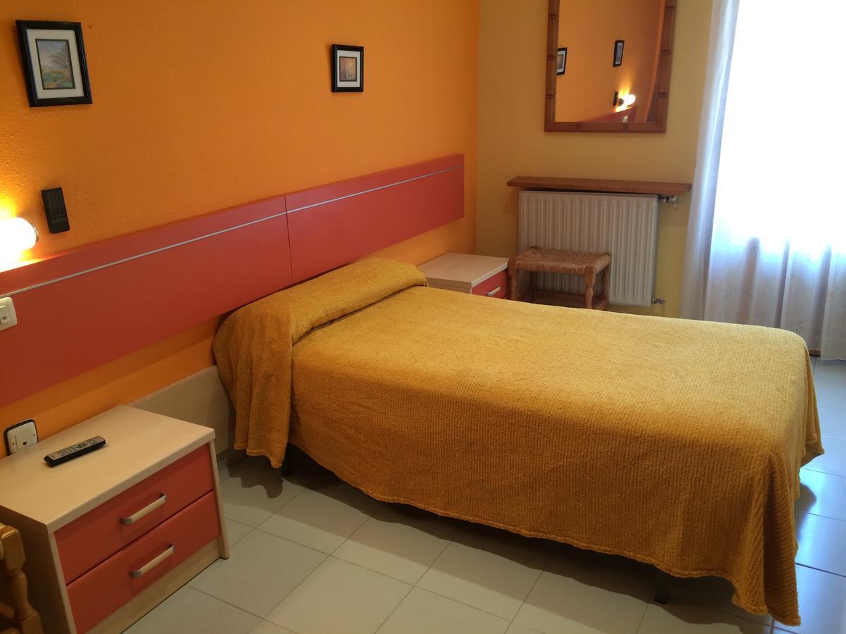 Hostal Los Valles ビエルサ 部屋 写真